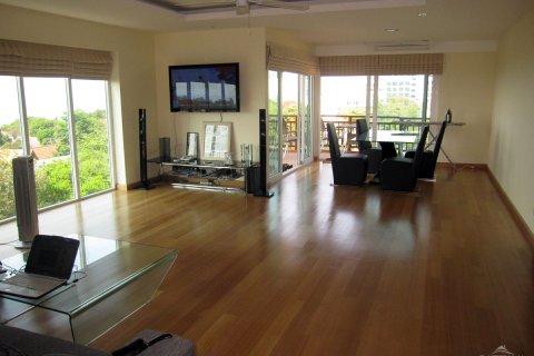 Condominio de 1 dormitorio en Pattaya, Tailandia № 242708 - foto 15