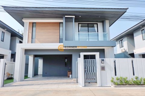 Studio in Pattaya, Thailand № 243597