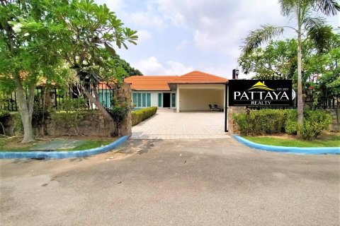 Haus in Pattaya, Thailand 4 Schlafzimmer № 243172 - Foto 2