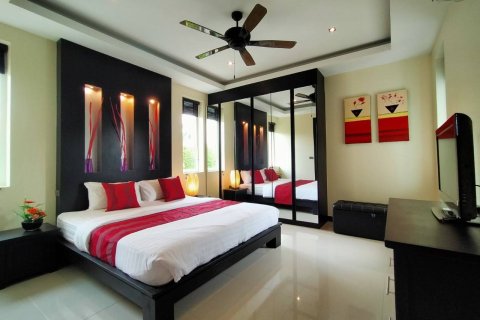 Haus in Pattaya, Thailand 4 Schlafzimmer № 243172 - Foto 20