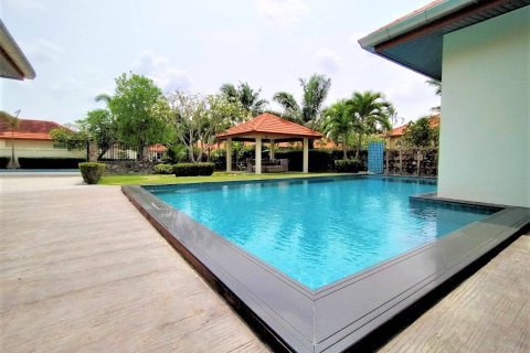 Haus in Pattaya, Thailand 4 Schlafzimmer № 243172 - Foto 16