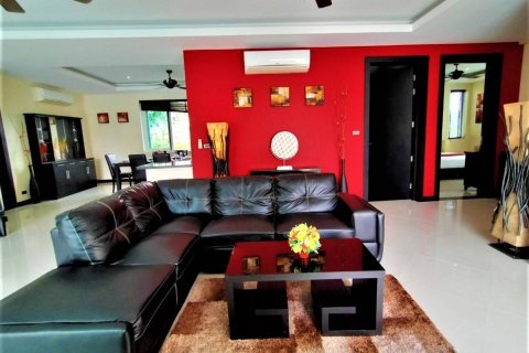 Haus in Pattaya, Thailand 4 Schlafzimmer № 243172 - Foto 26