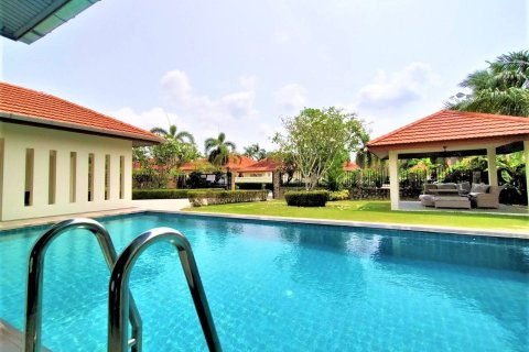 Haus in Pattaya, Thailand 4 Schlafzimmer № 243172 - Foto 14