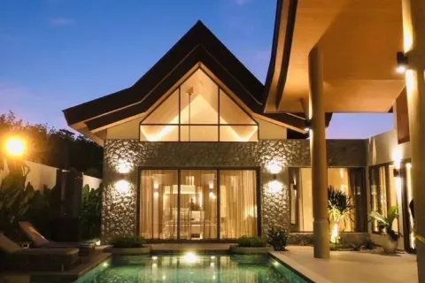 Casa de 4 dormitorios en Bang Tao, Tailandia № 67733 - foto 12