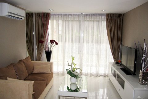 Condo in Pattaya, Thailand, 1 bedroom № 242841 - photo 6