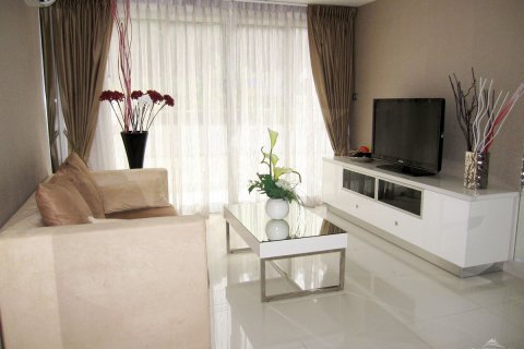 Condo in Pattaya, Thailand, 1 bedroom № 242841 - photo 3