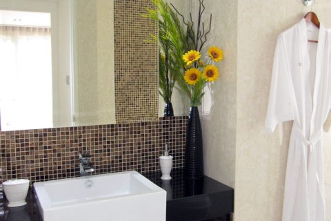 Condo in Pattaya, Thailand, 1 bedroom № 242841 - photo 7