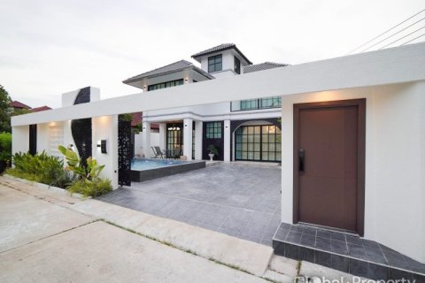 Maison à Pattaya, Thaïlande 4 chambres № 234247