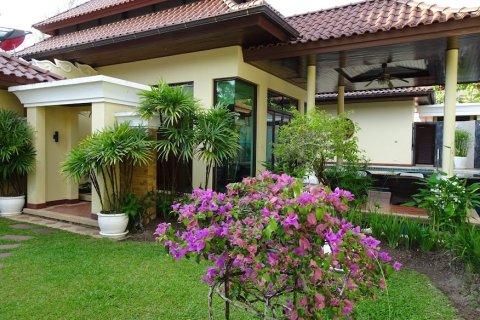 Haus in Bang Tao, Thailand 3 Schlafzimmer № 3837 - Foto 4