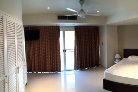 Condominio de 1 dormitorio en Jomtien Beach, Pattaya, Tailandia № 242218 - foto 9