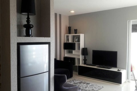 Condominio de 1 dormitorio en Pattaya, Tailandia № 242312
