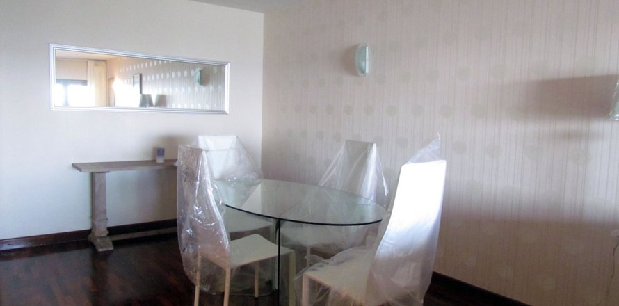 Condominio de 2 dormitorios en Pattaya, Tailandia № 242816