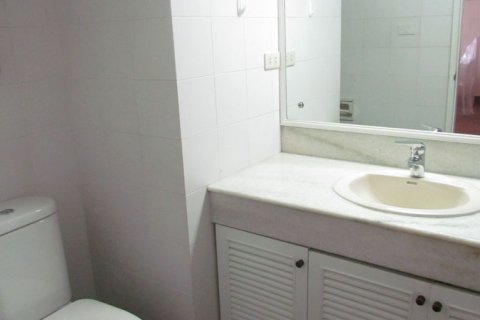 Condominio de 2 dormitorios en Pattaya, Tailandia № 242816 - foto 16