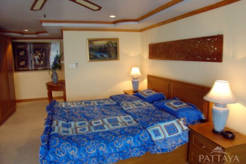 Condominio de 2 dormitorios en Jomtien Beach, Pattaya, Tailandia № 242196 - foto 18