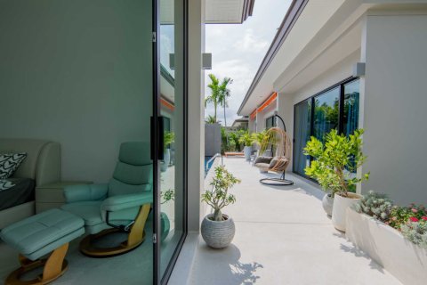 Casa de 4 dormitorios en Bang Tao, Tailandia № 120811 - foto 20