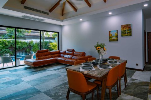 Casa de 4 dormitorios en Bang Tao, Tailandia № 120811 - foto 3