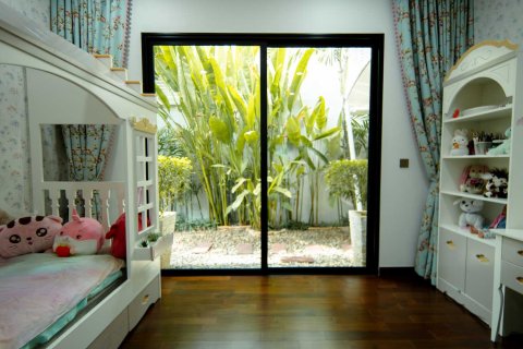 Casa de 4 dormitorios en Bang Tao, Tailandia № 120811 - foto 10