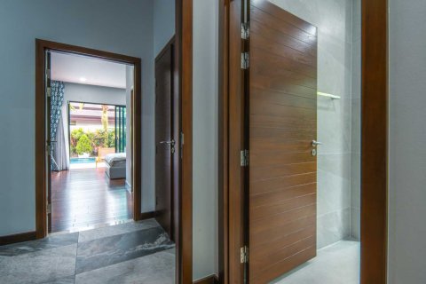 Casa de 4 dormitorios en Bang Tao, Tailandia № 120811 - foto 7