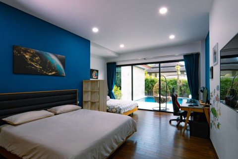 Casa de 4 dormitorios en Bang Tao, Tailandia № 120811 - foto 13