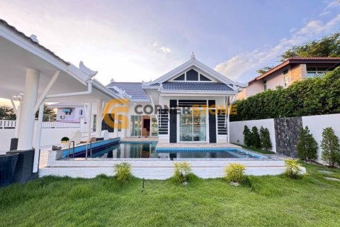 Estudio en Pattaya, Tailandia № 243492