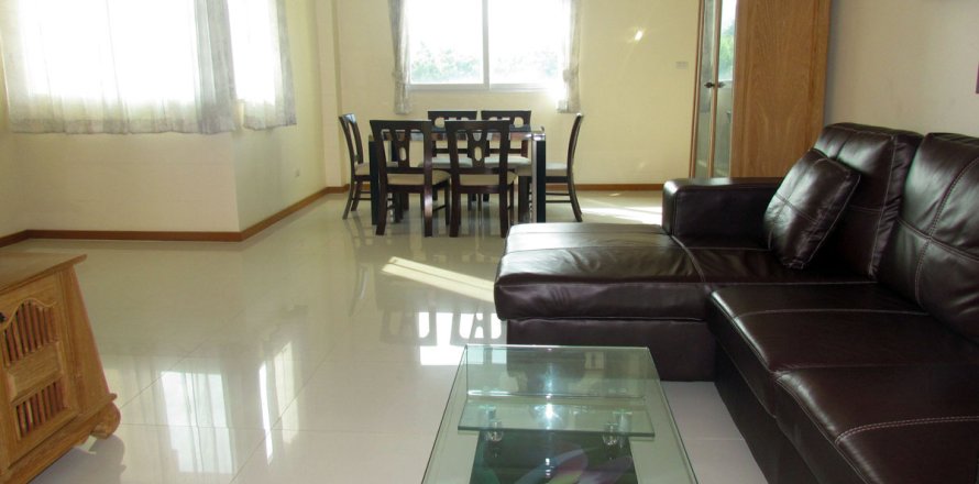 Condo in Pattaya, Thailand, 2 bedrooms  № 242953
