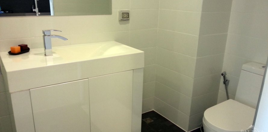 Estudio en el condominio en Pattaya, Tailandia № 242936