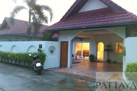 Casa de 2 dormitorios en Pattaya, Tailandia № 243352 - foto 6