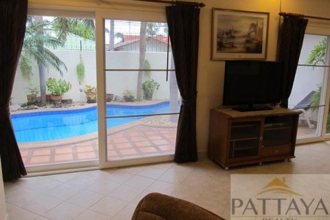 Casa de 2 dormitorios en Pattaya, Tailandia № 243352 - foto 9