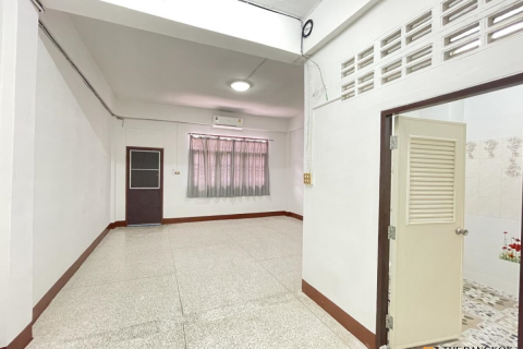 Maison à Bangkok, Thaïlande 7 chambres № 249790