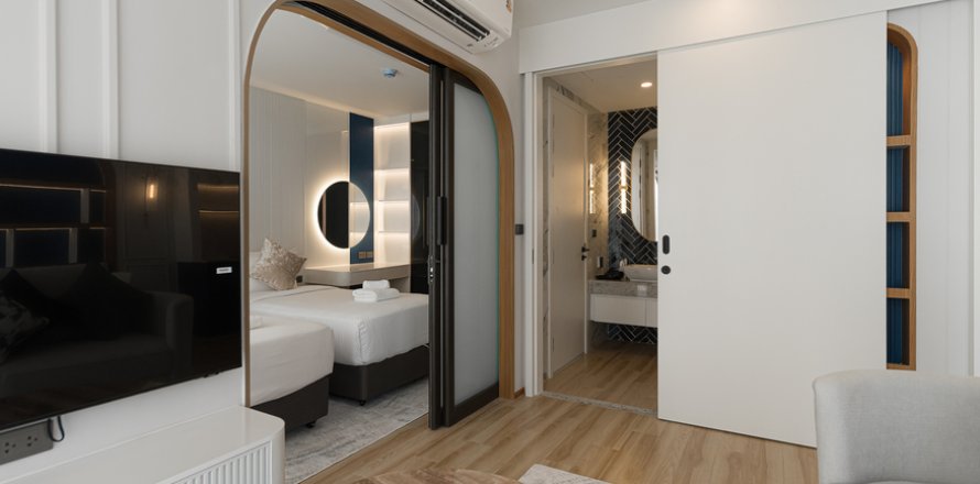 Apartamento de 4 habitaciones en Pattaya, Tailandia № 234479