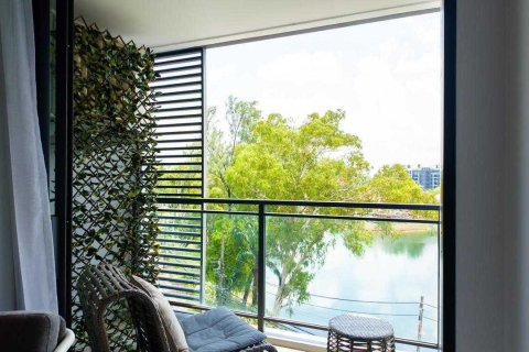 Condo in Bang Tao, Thailand, 2 bedrooms  № 241998 - photo 2