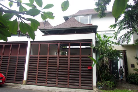 Casa de 3 dormitorios en Pattaya, Tailandia № 243344