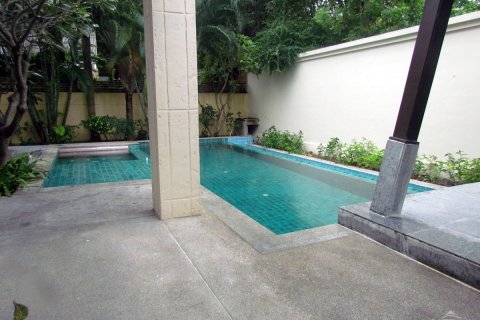 Casa de 3 dormitorios en Pattaya, Tailandia № 243344 - foto 8