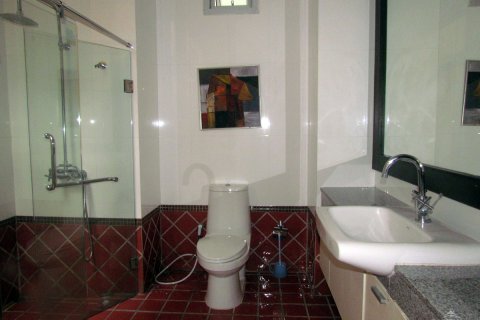 Casa de 3 dormitorios en Pattaya, Tailandia № 243344 - foto 14