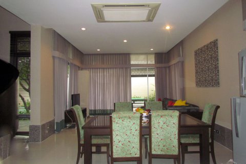 Casa de 3 dormitorios en Pattaya, Tailandia № 243344 - foto 6