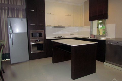 Casa de 3 dormitorios en Pattaya, Tailandia № 243344 - foto 10