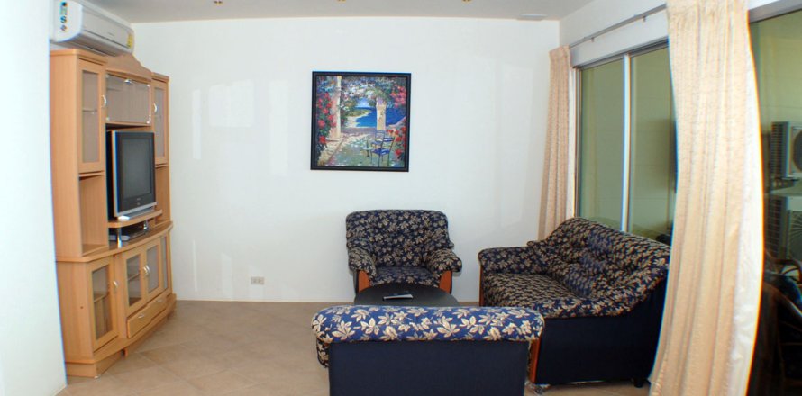 Condominio de 3 dormitorios en Pattaya, Tailandia № 242663