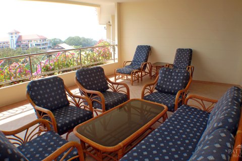 Condominio de 3 dormitorios en Pattaya, Tailandia № 242663 - foto 3
