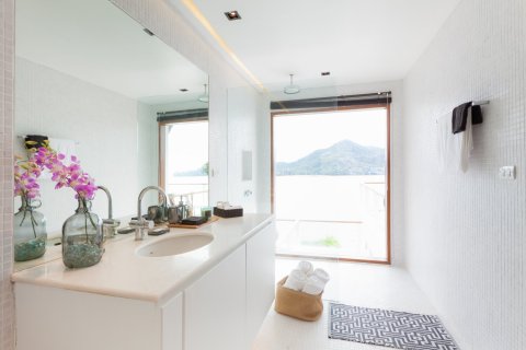 House in Kamala, Thailand 6 bedrooms № 10062 - photo 9