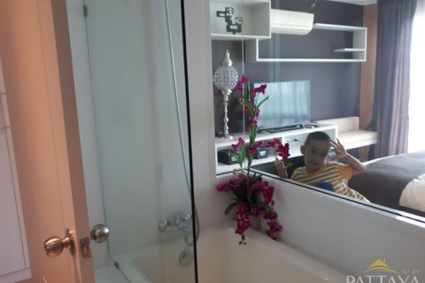 Condominio de 2 dormitorios en Pattaya, Tailandia № 242456 - foto 10