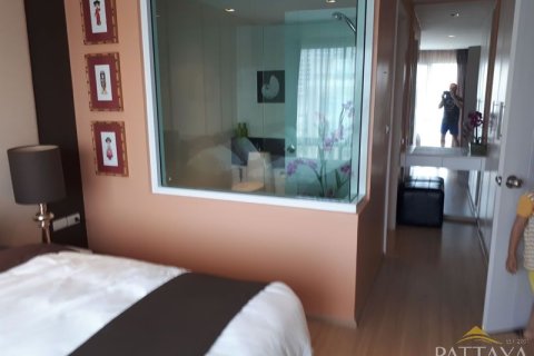 Condominio de 2 dormitorios en Pattaya, Tailandia № 242456