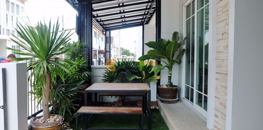 Studio in Pattaya, Thailand № 254796