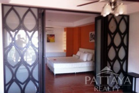 Condo sur Jomtien Beach, Pattaya, Thaïlande, 2 chambres  № 242784 - photo 2