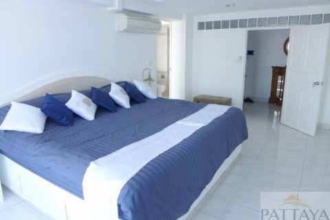 Condo in Pattaya, Thailand, 2 bedrooms  № 242411 - photo 5