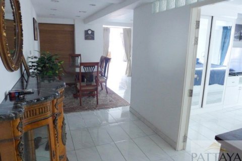 Condo in Pattaya, Thailand, 2 bedrooms  № 242411 - photo 3