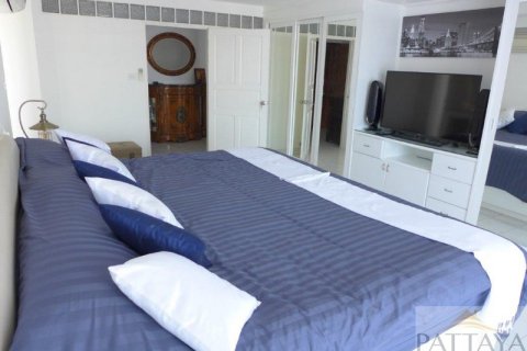 Condo in Pattaya, Thailand, 2 bedrooms  № 242411 - photo 29