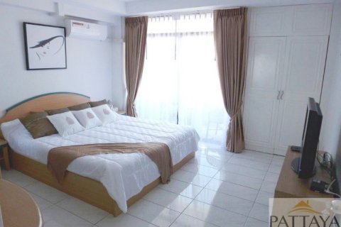 Condo in Pattaya, Thailand, 2 bedrooms  № 242411 - photo 13