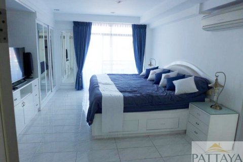 Condo in Pattaya, Thailand, 2 bedrooms  № 242411 - photo 4