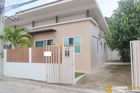 Estudio en Chonburi, Tailandia № 243647