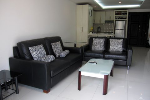 Condo in Pattaya, Thailand, 1 bedroom  № 242750 - photo 5